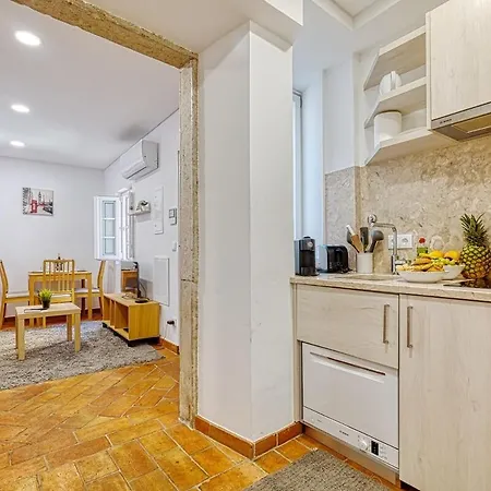 Beautiful Flat In Amazing Location Lisbon
