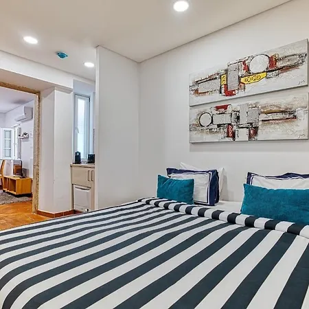 Beautiful Flat In Amazing Location * Lisbon