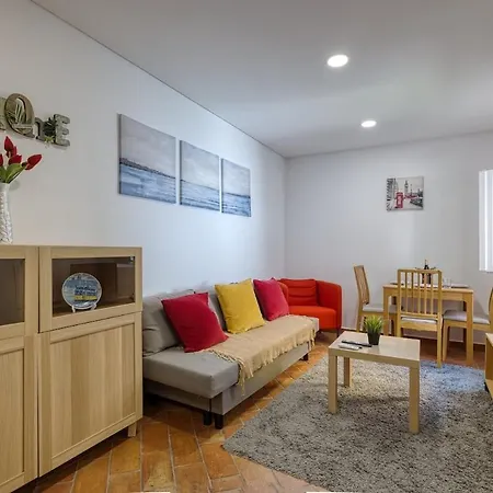 Apartment Beautiful Flat In Amazing Location Lisbon