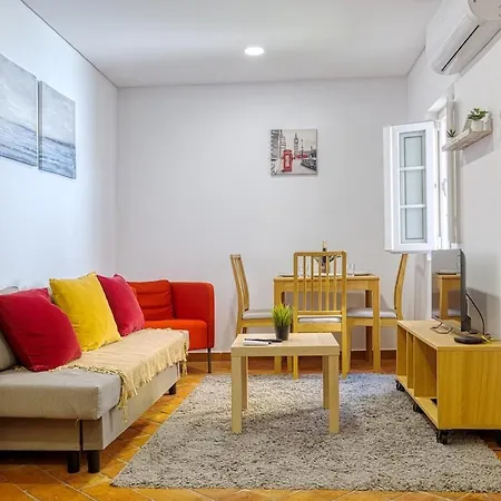 Beautiful Flat In Amazing Location *
